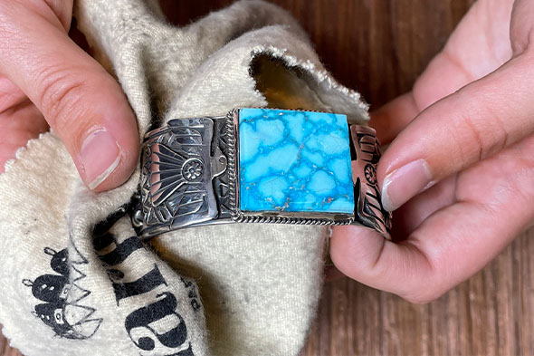 نگهداری سنگ فیروزه