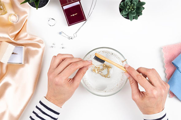 روش های تمیز کردن طلا در خانه