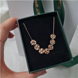 Hammered-gold-necklace