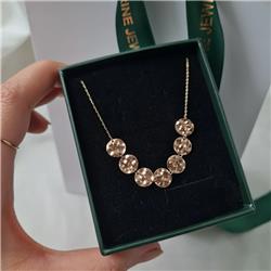 Hammered-gold-necklace