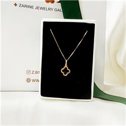 Vancliffe-gold-pendant
