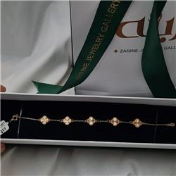 Vancliffe-Carved-Gold-Bracelet