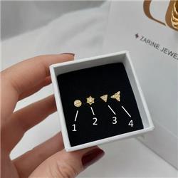 Gold-nose-piercing