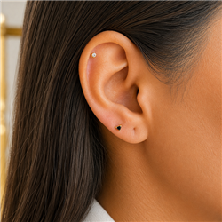 gold-cartilage-triangle-piercing
