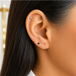 gold-piercing-single-stone-18k