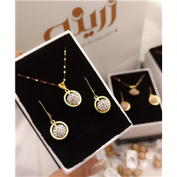 Gold-pendant-gift