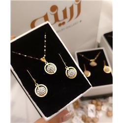Gold-pendant-gift