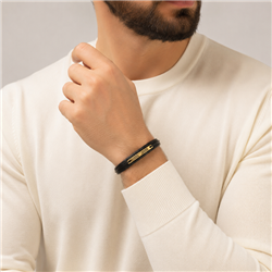 Gold-bracelet-with-leather