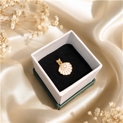 Golden-oyster