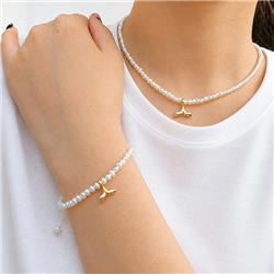 Pearl-whale-tail-set01