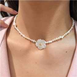 Pearl-necklace-01002