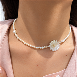 Pearl-necklace-01001