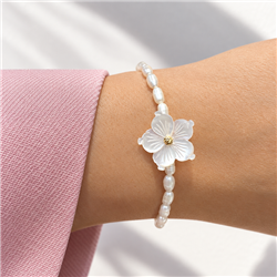 Seashell-flower-bracelet