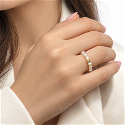 Gold-and-pearl-ring-01