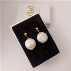 Coin-pearl-earrings