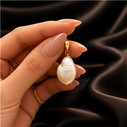 Baroque-pendant-1