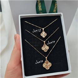 Gold-clover-plaque