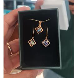 Swarovski-cube-half-set