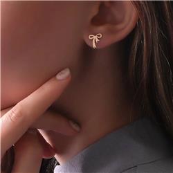 گوشواره میخی پاپیون 