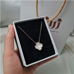 Vancliffe-Necklace