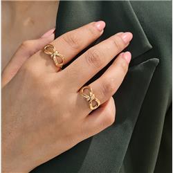 Gold-bow-tie-ring