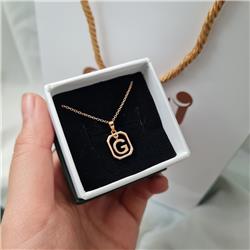 English-letter-pendant