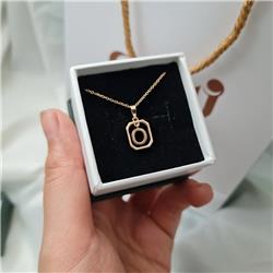English-letter-pendant