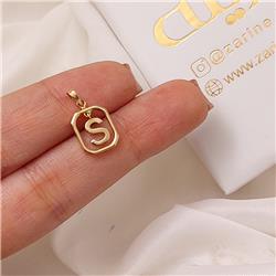 English-letter-pendant