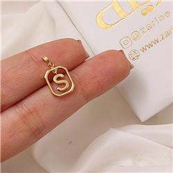 English-letter-pendant