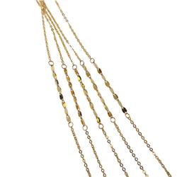 Gold-chain-with-sequins