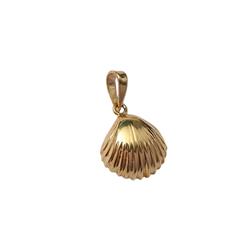 Gold-seashell-pendant