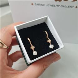 Vancliffe-gold-earrings
