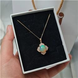 Gold-opal-pendant