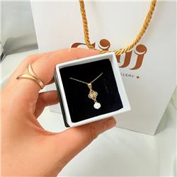 Vancliffe-gold-pendant