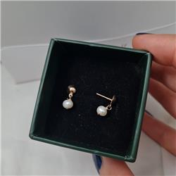Gold-stud-earrings