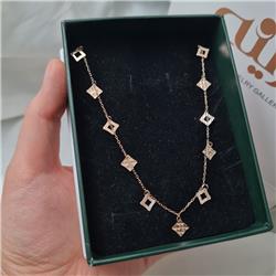 Gold-tassel-necklace