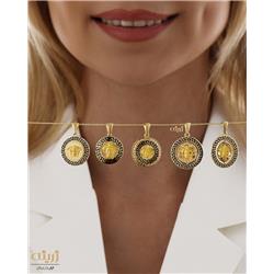 Versace-and-Queen-gold-pendant