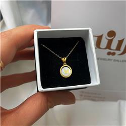 Gold-and-shell-pendant