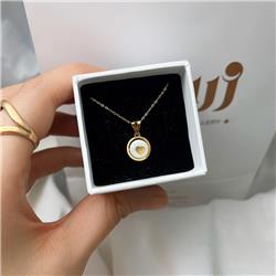 Gold-and-shell-pendant