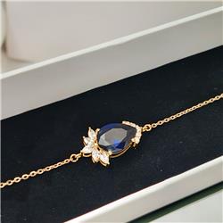 Blue-teardrop-jewelry-design-gold-pendant