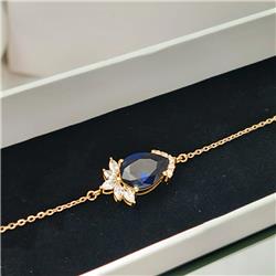 Blue-teardrop-jewelry-design-gold-pendant