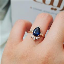 Blue-teardrop-jewelry-design-gold-ring