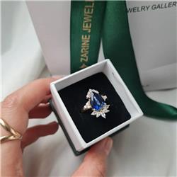 Blue-teardrop-jewelry-design-gold-ring