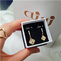 Vancliffe-gold-earrings