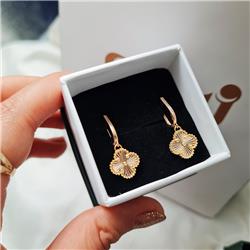Vancliffe-gold-earrings