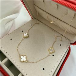 Vancliffe-gold-necklace