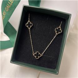 Vancliffe-gold-necklace