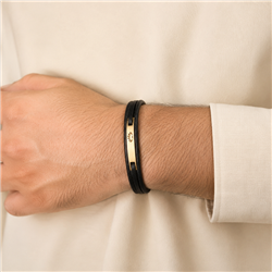 Gold-bracelet-with-leather