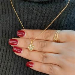 Gold-clover-plaque