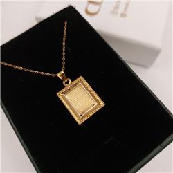 Gold-gift-plaque